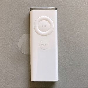 A1156 Apple Remote Control for Apple TV iPod iMac Macbook & Macbookp…